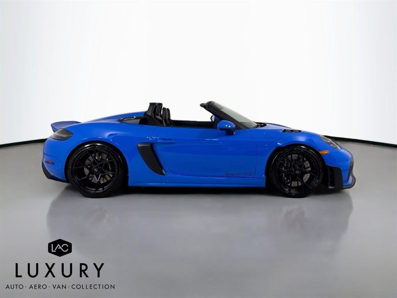 2024 Porsche Boxster Spyder photo 3