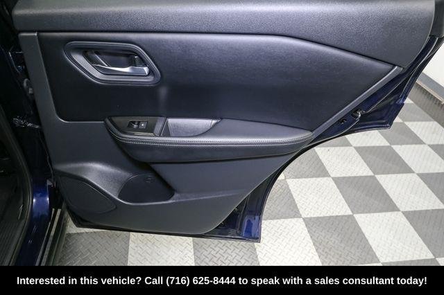 2025 Nissan Rogue SV photo 21