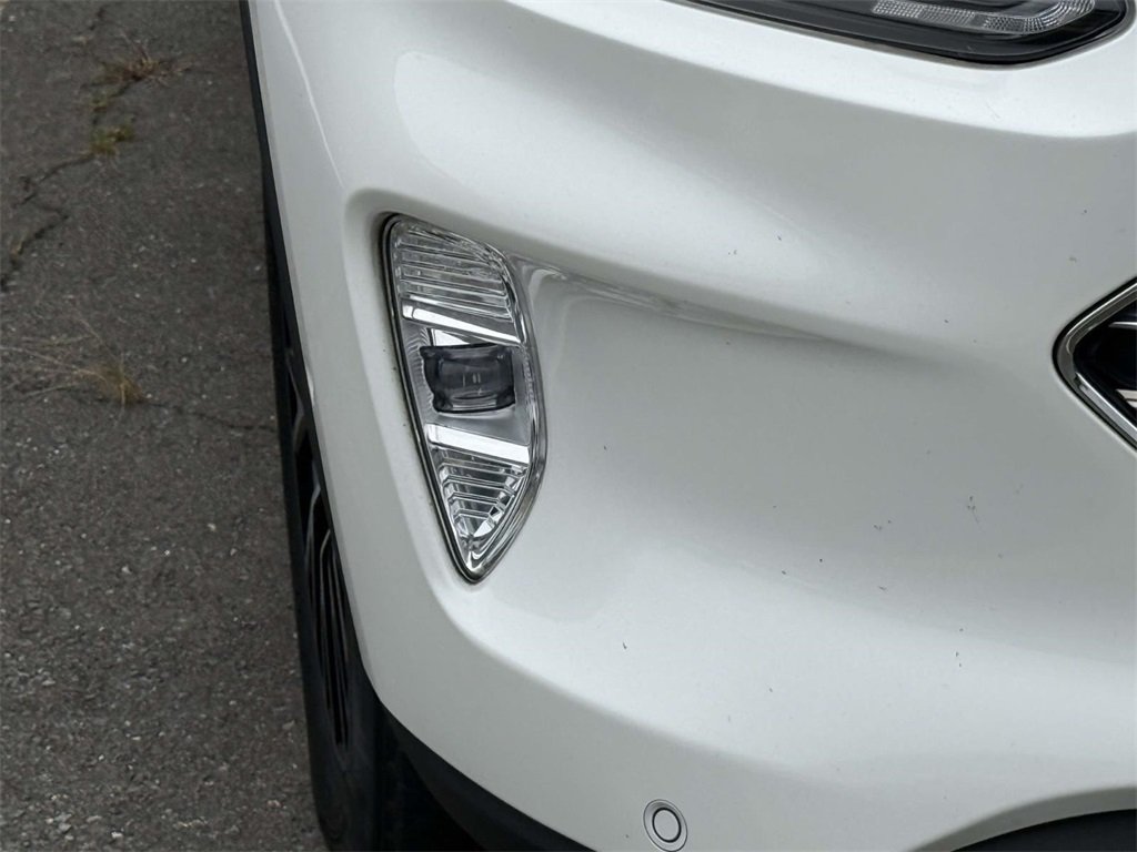 2022 Ford Escape Plug-In Hybrid Titanium photo 9