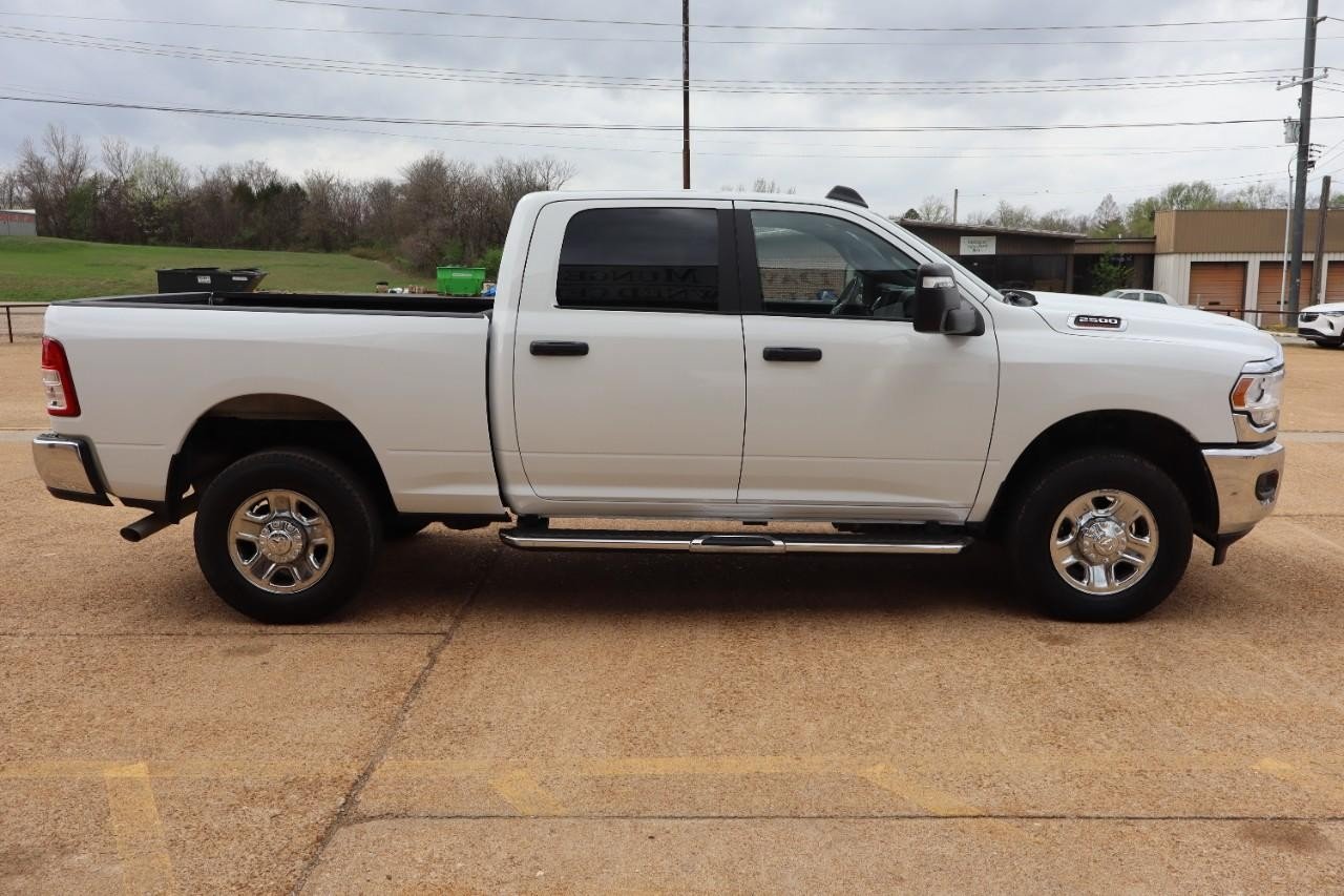 2024 Ram 2500 Big Horn photo 6