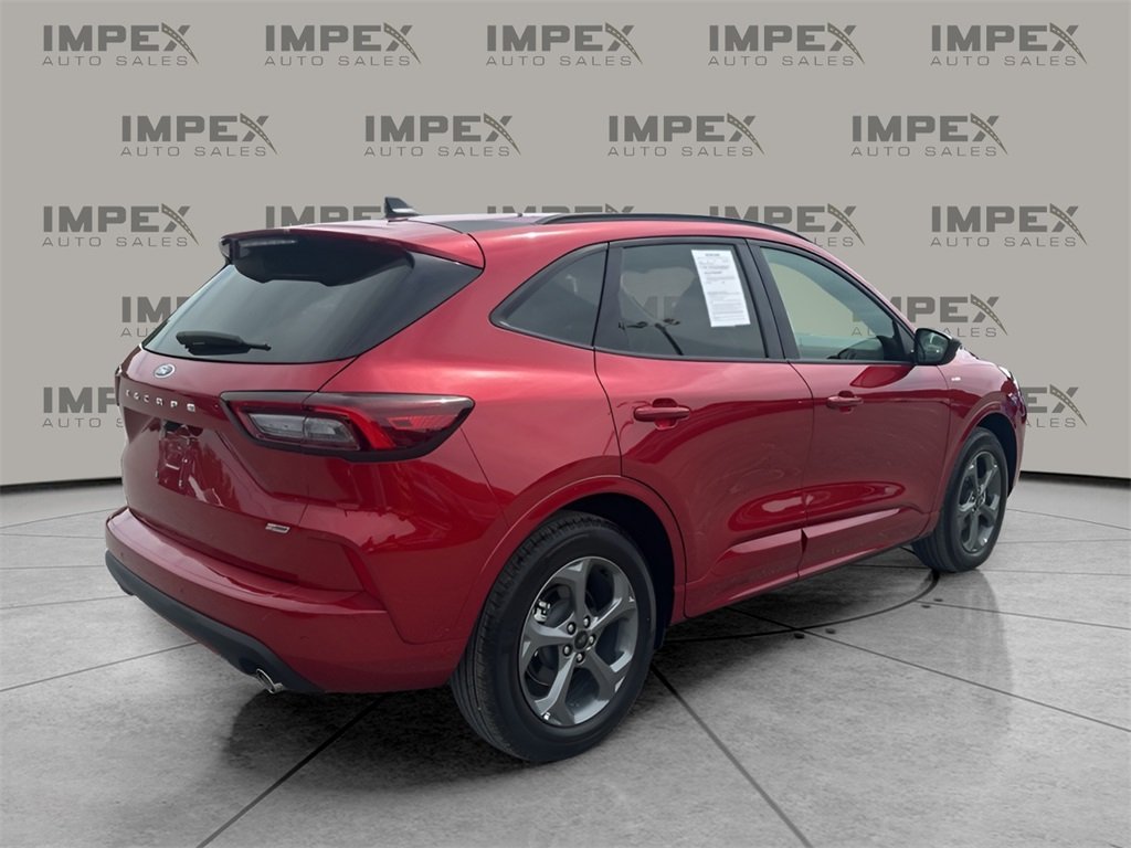 2024 Ford Escape ST-Line photo 5