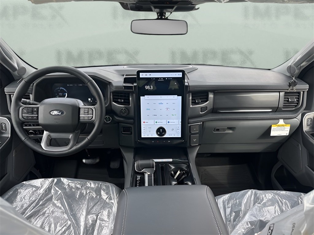 2024 Ford F-150 Lightning photo 11