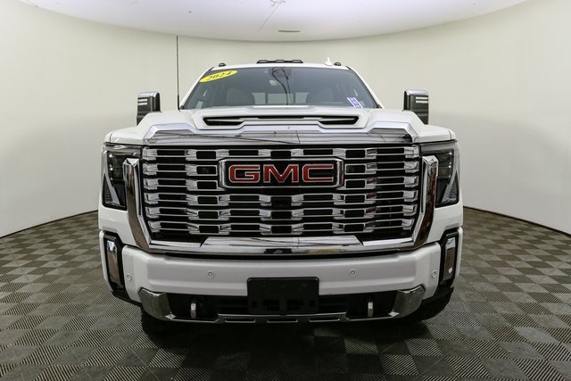 2024 Gmc Sierra HD Denali photo 3