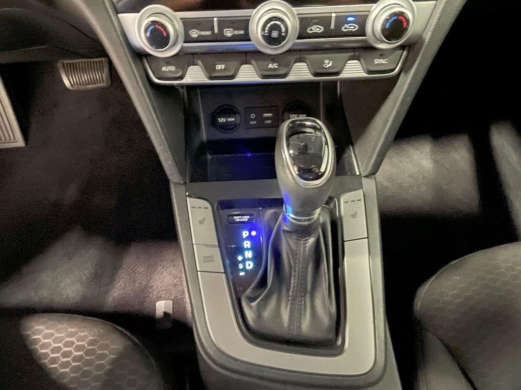 2020 Hyundai Elantra Value Edition photo 26