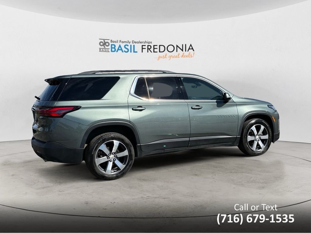 2023 Chevrolet Traverse Leather photo 2