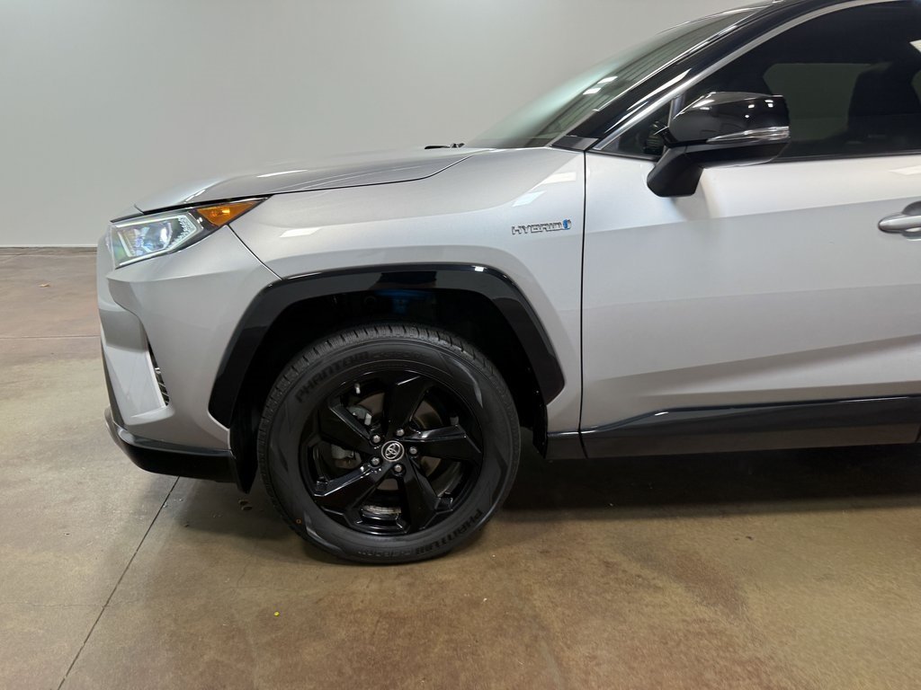 2019 Toyota RAV4 Hybrid XSE photo 34