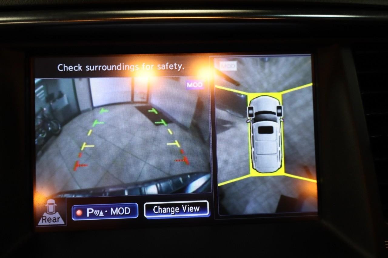 2017 Infiniti QX80 Base photo 13