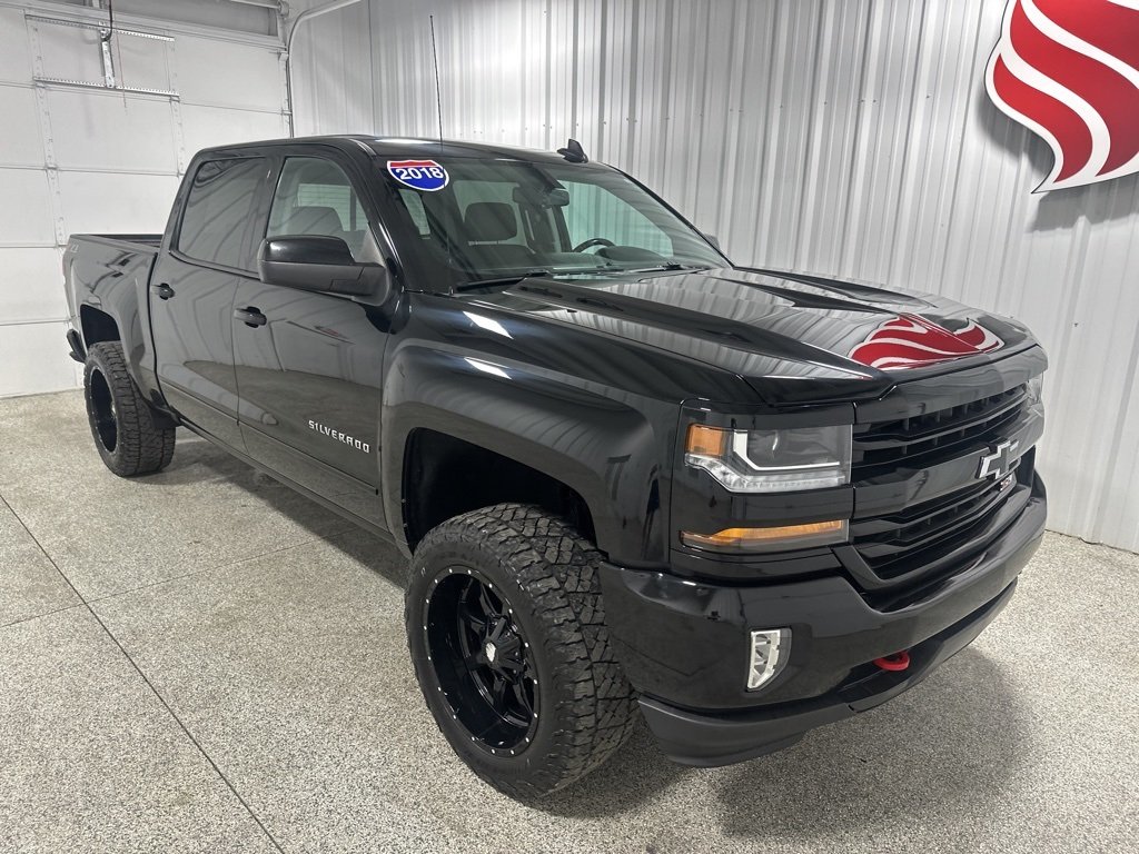 2018 Chevrolet Silverado 1500 LT photo 2