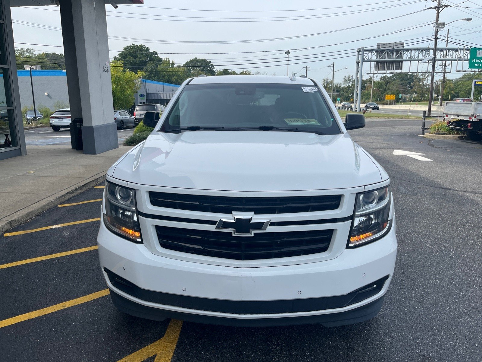 2018 Chevrolet Suburban Premier photo 2