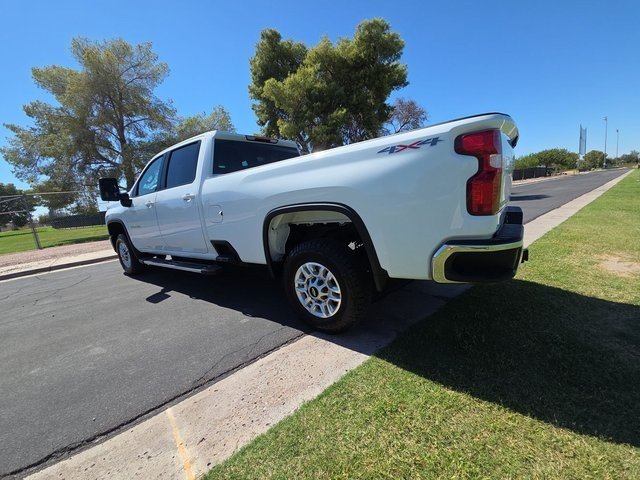 2024 Chevrolet Silverado 2500HD LT photo 4