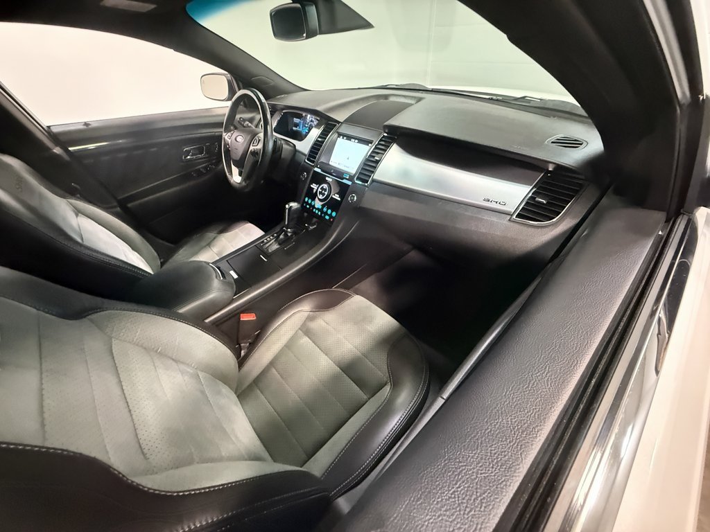 2019 Ford Taurus SHO photo 48
