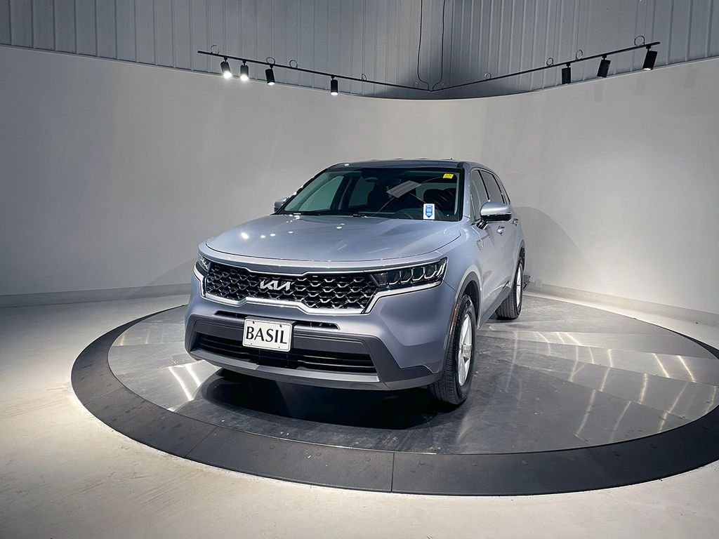 2022 Kia Sorento LX photo 7