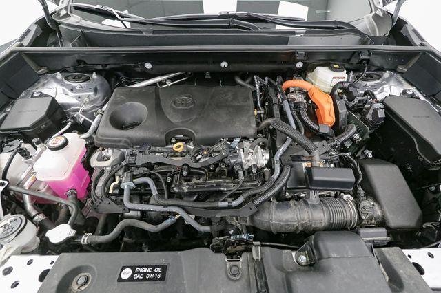 2025 Toyota RAV4 Hybrid LE photo 11