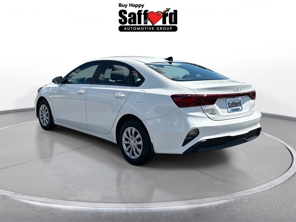 2024 Kia Forte LX photo 5