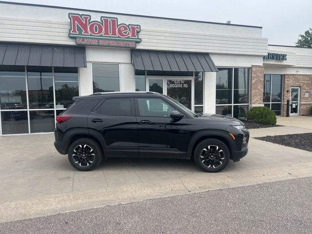 2023 Chevrolet Trailblazer LT photo 3
