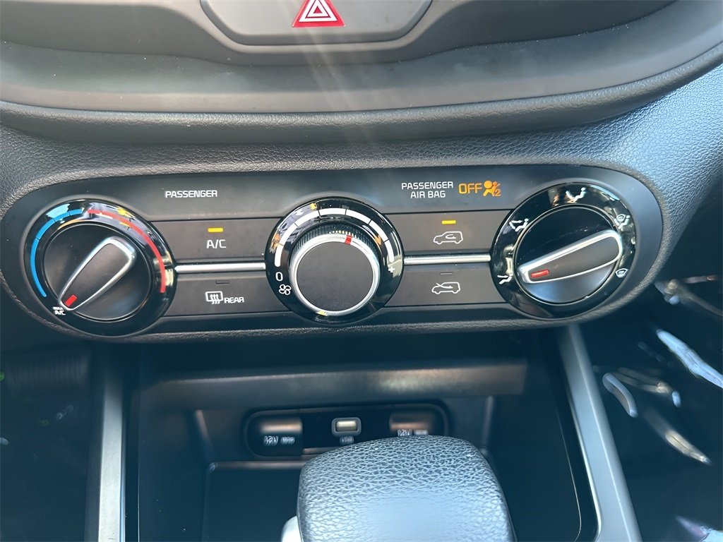 2024 Kia Soul LX photo 16