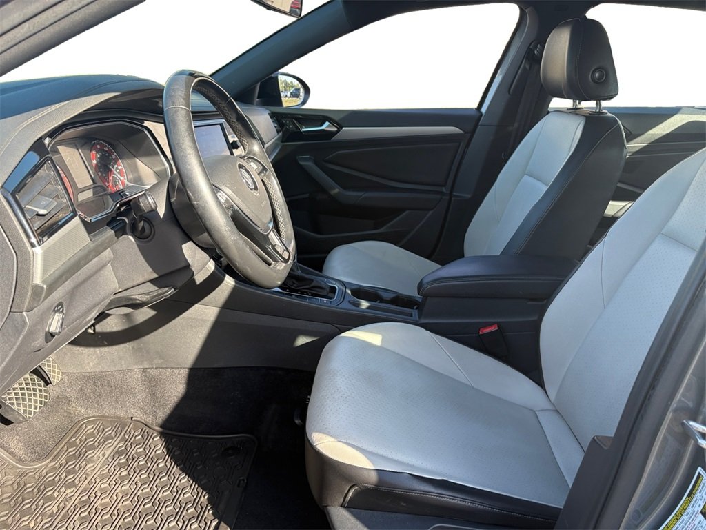2019 Volkswagen Jetta R-Line photo 10