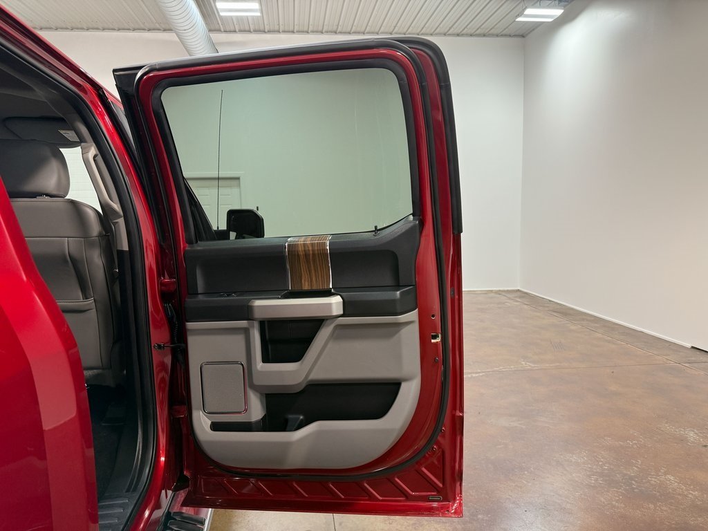 2016 Ford F-150 Lariat photo 59