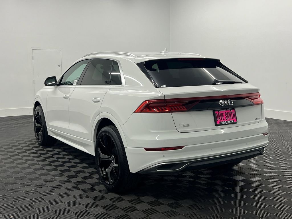 2019 Audi Q8 Premium photo 3