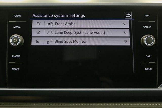 2024 Volkswagen Taos SE photo 24