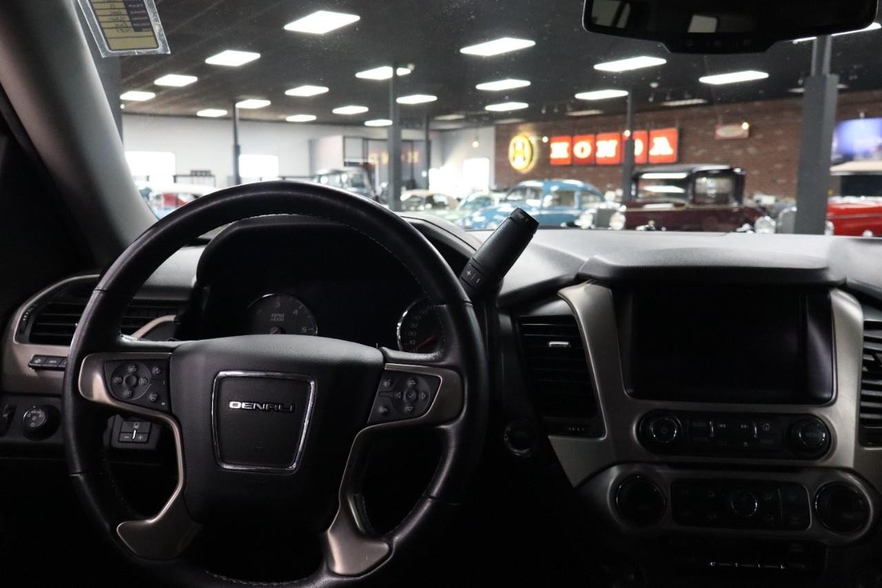 2019 Gmc Yukon Denali photo 14