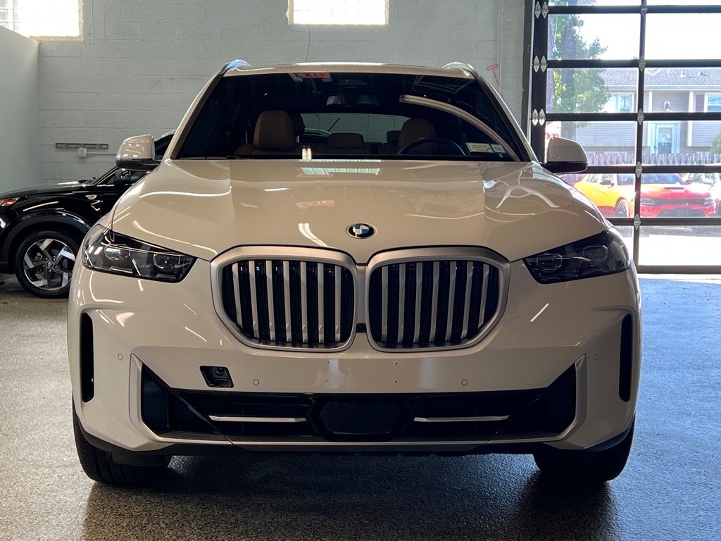 2025 Bmw X5 xDrive40i photo 2