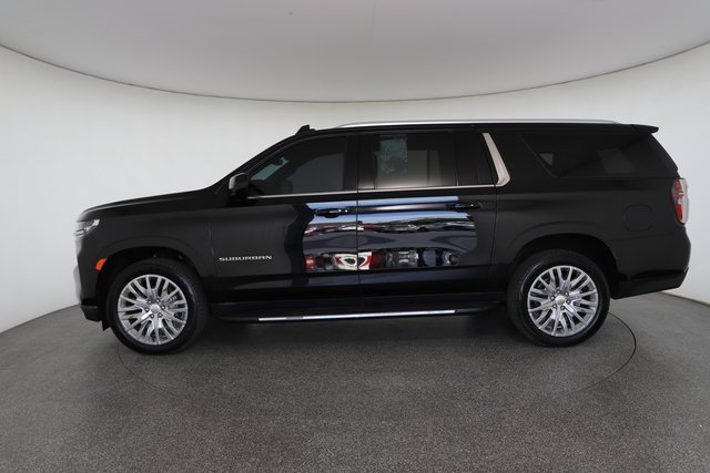 2023 Chevrolet Suburban LS photo 6