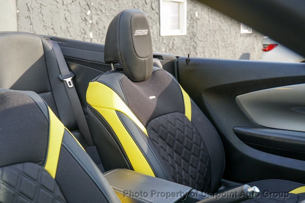 2011 Chevrolet Camaro 2SS photo 16