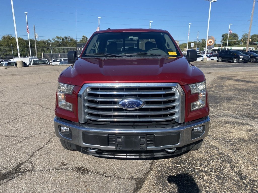 2016 Ford F-150 XLT photo 2