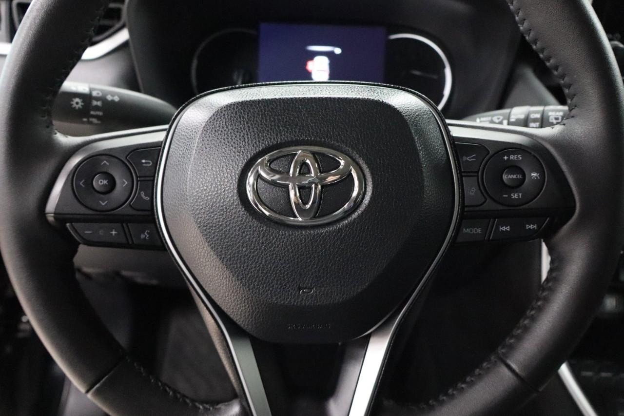 2024 Toyota RAV4 XLE photo 12