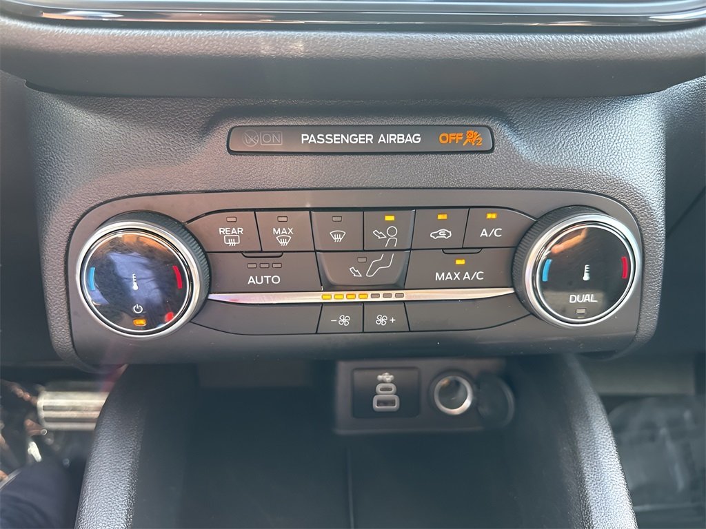 2024 Ford Escape ST-Line photo 17