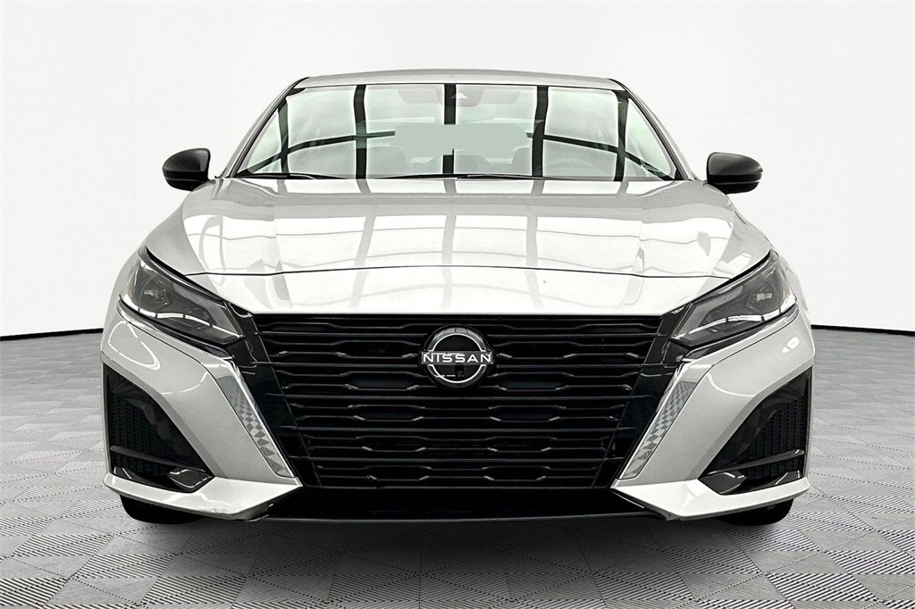 2024 Nissan Altima 2.5 SV photo 3