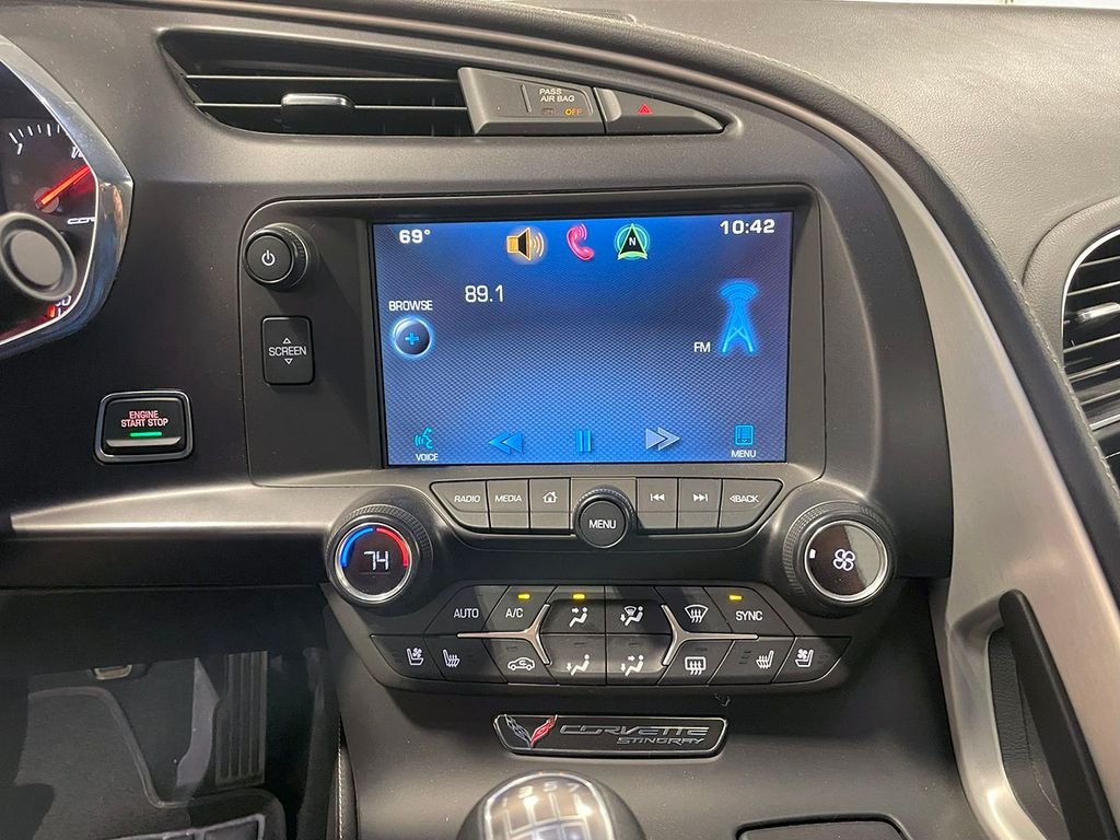 2015 Chevrolet Corvette Stingray 2LT photo 60