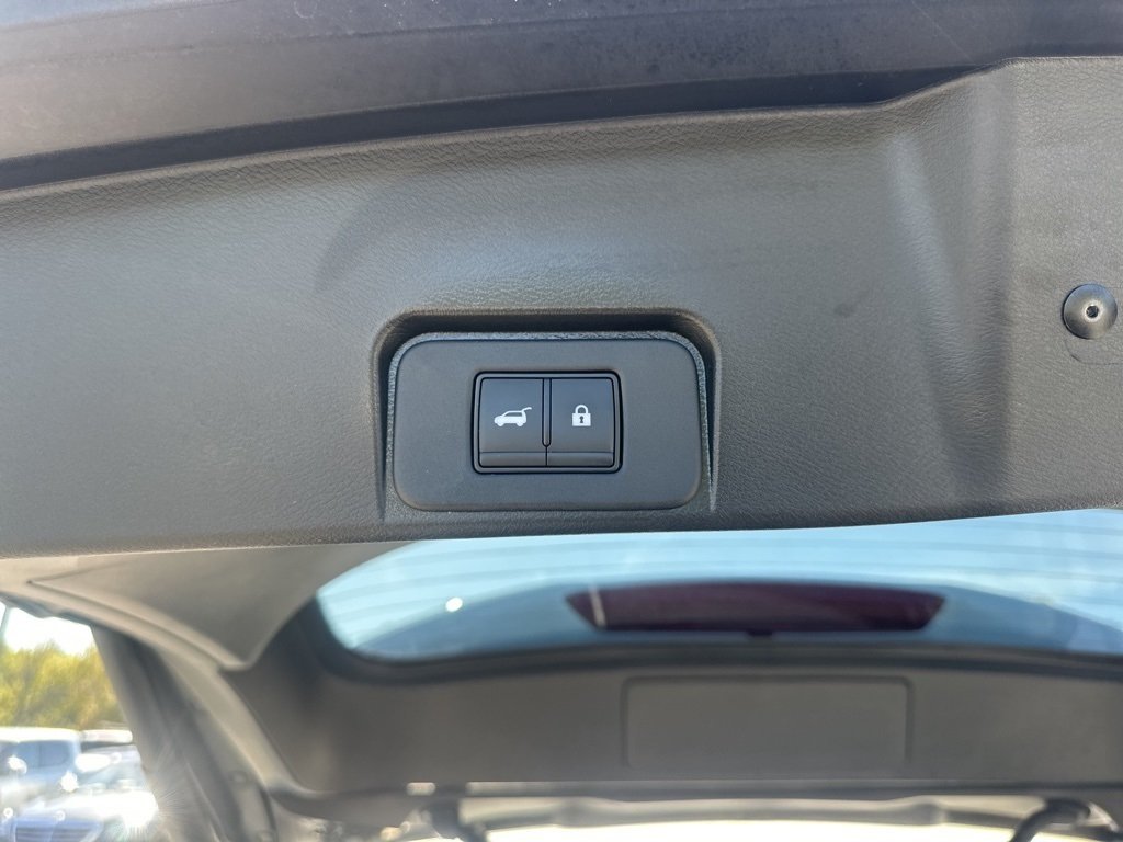 2023 Nissan Rogue SL photo 28