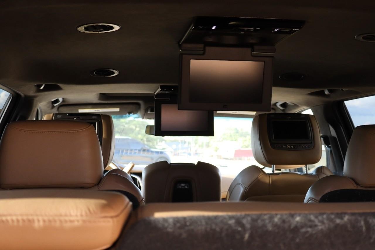 2019 Cadillac Escalade ESV Platinum photo 20