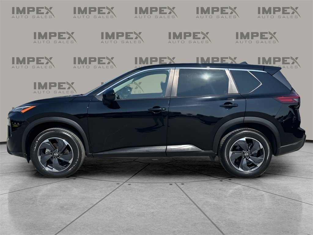 2024 Nissan Rogue SV photo 2