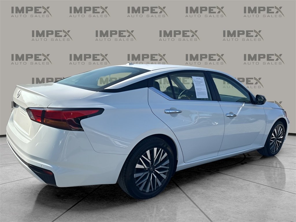 2025 Nissan Altima 2.5 SV photo 5