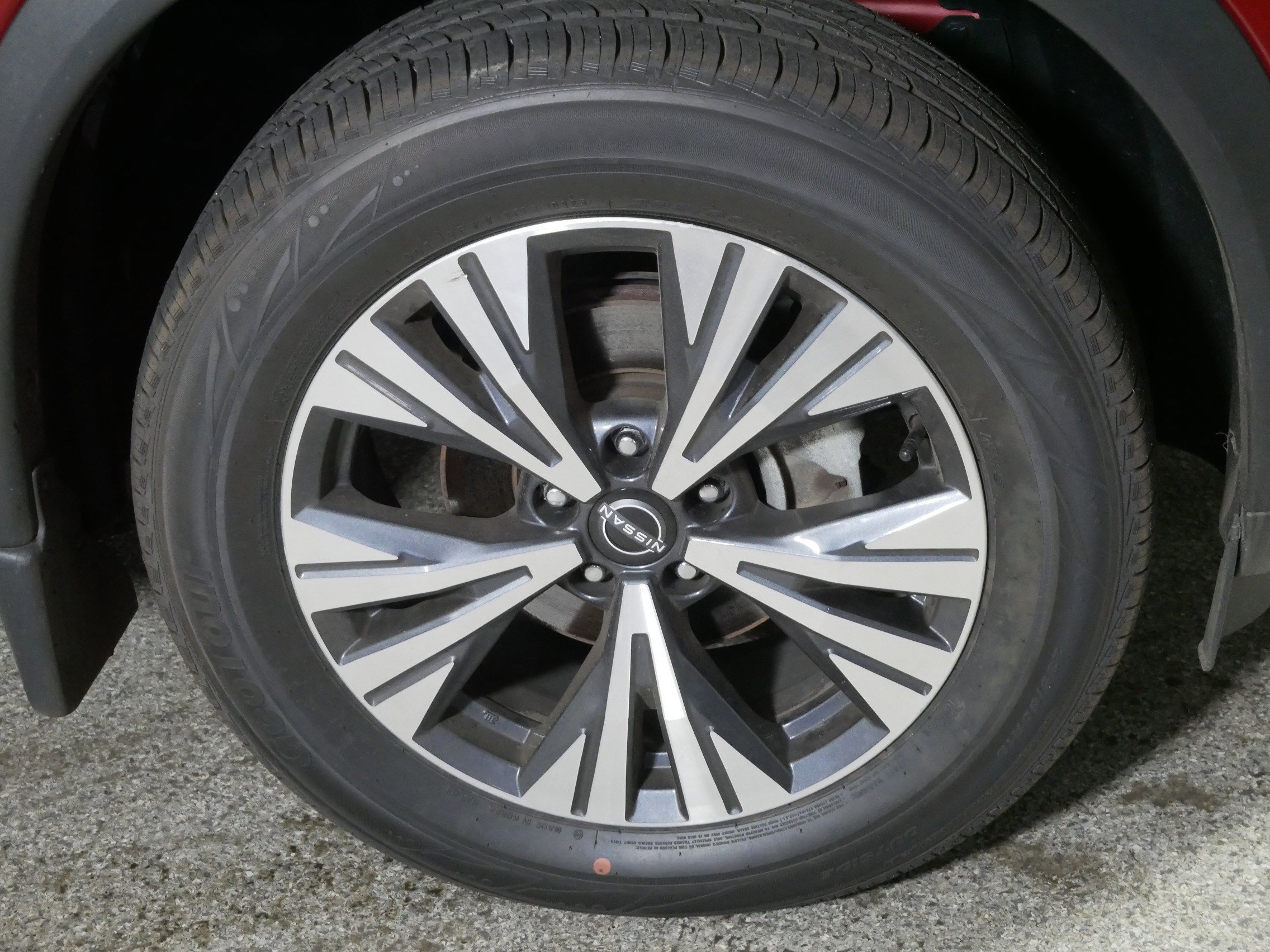 2023 Nissan Rogue SV photo 15