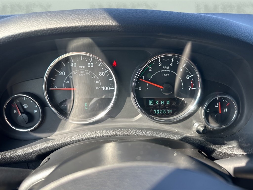 2017 Jeep Wrangler Unlimited Sahara photo 16