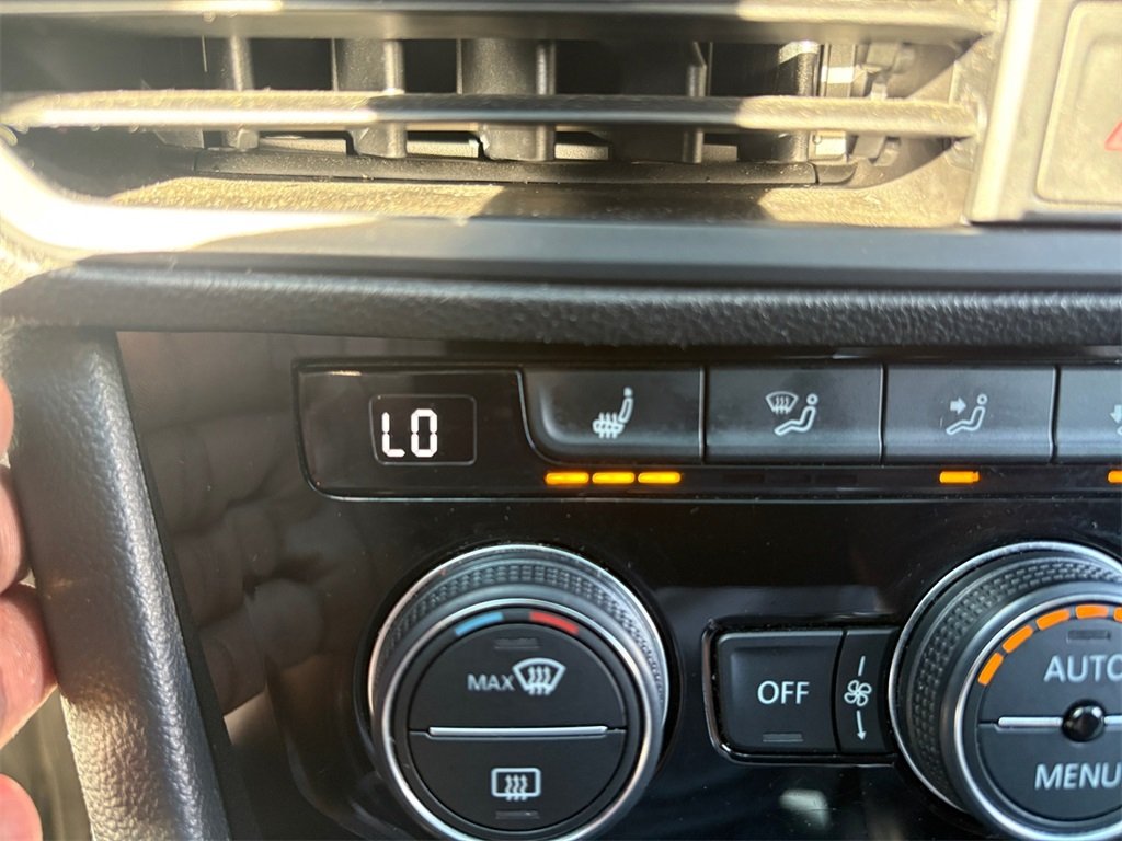 2019 Volkswagen Jetta R-Line photo 23