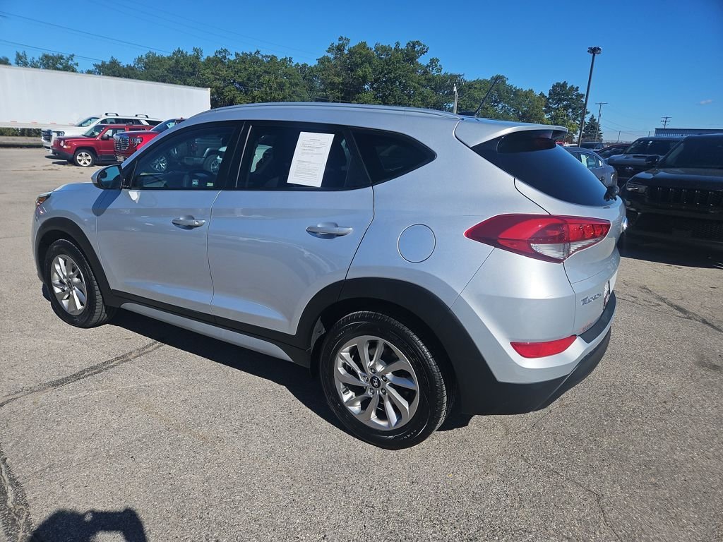 2017 Hyundai Tucson SE photo 3