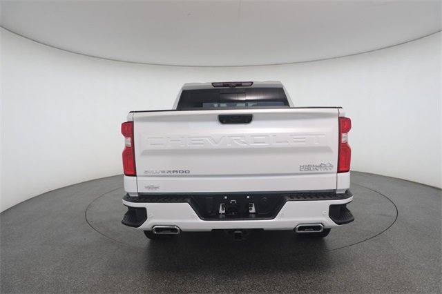 2023 Chevrolet Silverado 1500 High Country photo 11