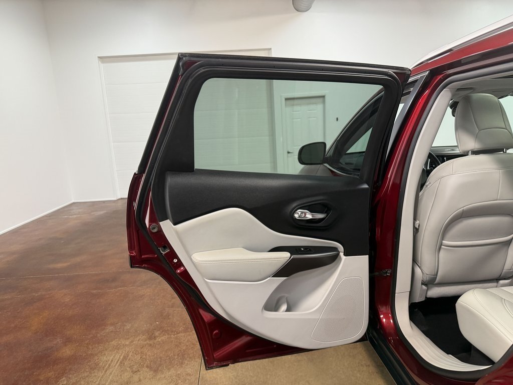 2021 Jeep Cherokee Limited photo 41