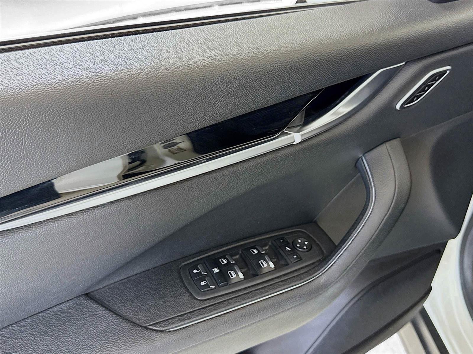 2023 Maserati Levante Modena S photo 12