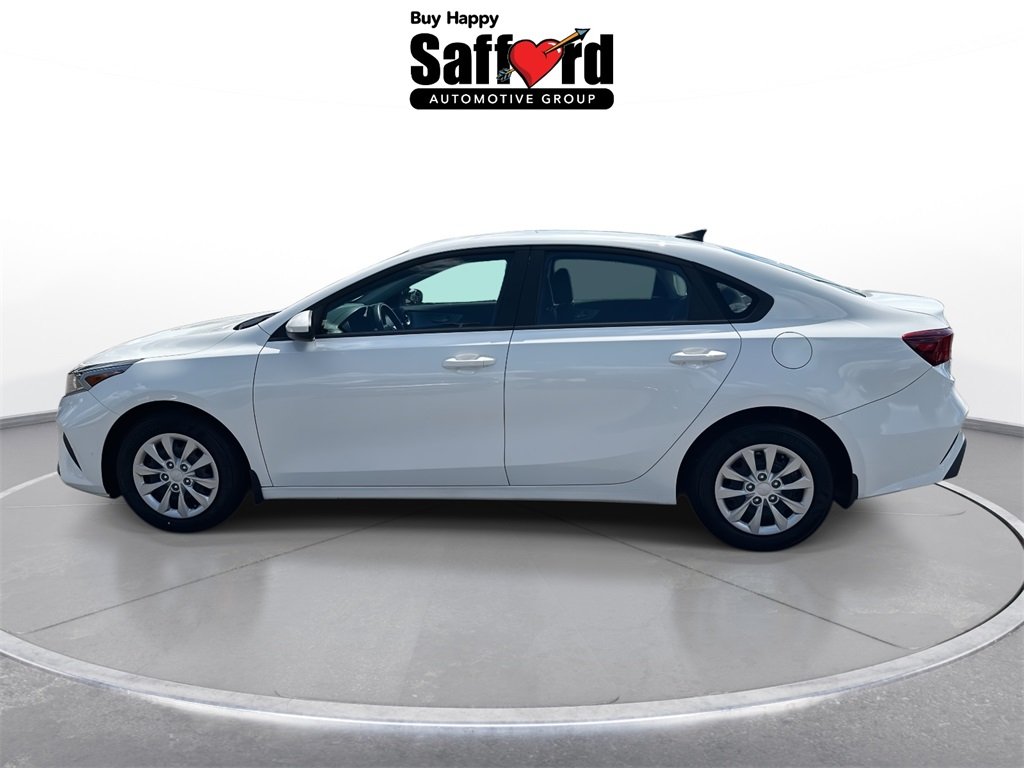 2024 Kia Forte LX photo 4