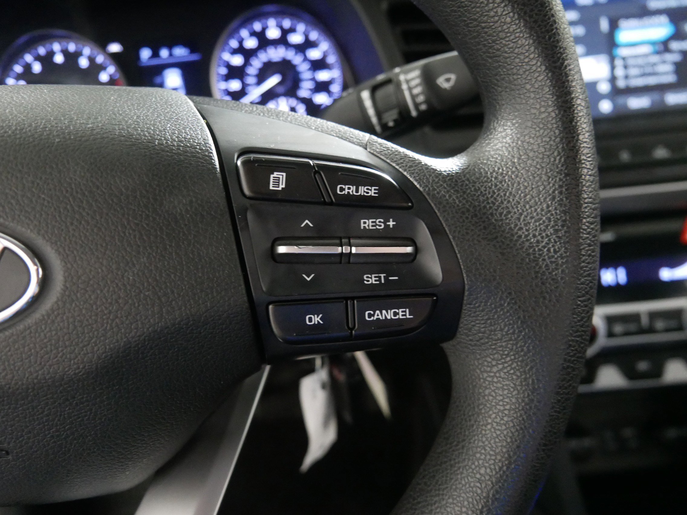2020 Hyundai Elantra SEL photo 28