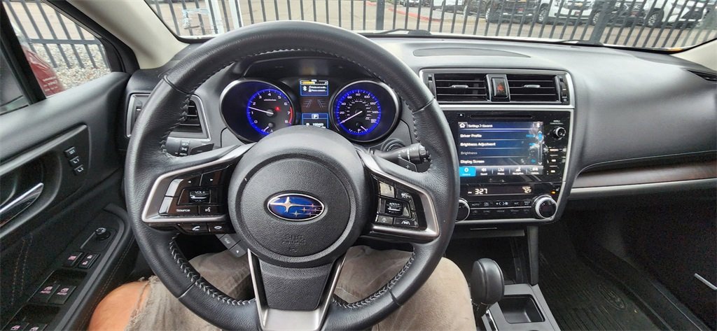 2018 Subaru Outback 3.6R Limited photo 3
