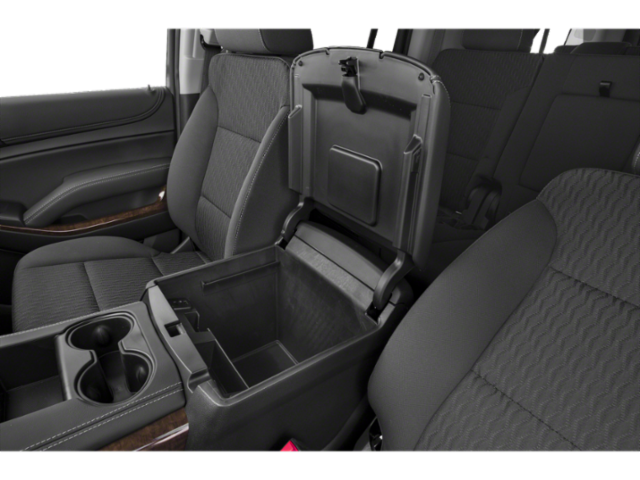 2018 Chevrolet Suburban LT photo 11